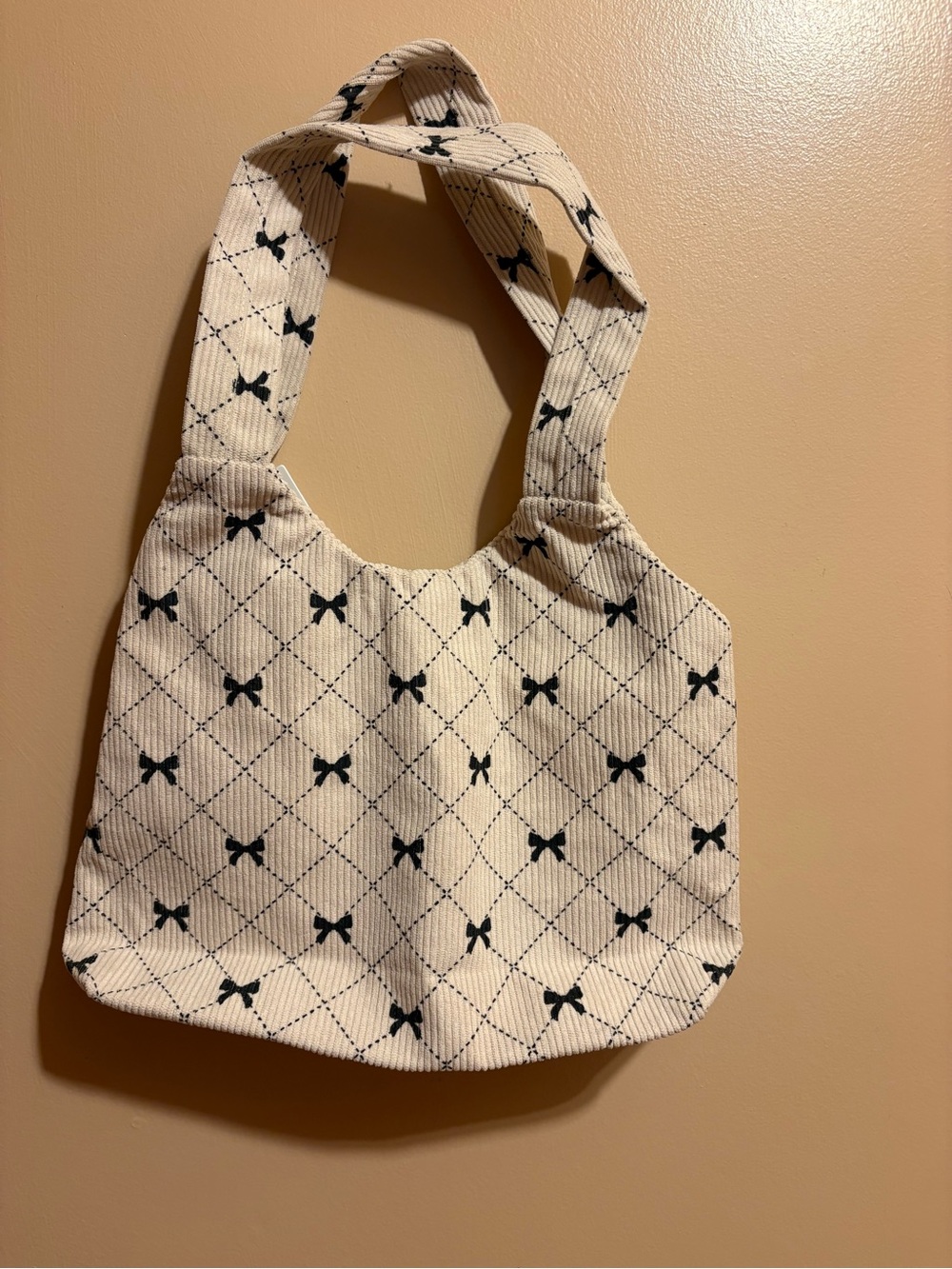 Cream Bow-Pattern Shoulder Bag - Chic Everyday Tote